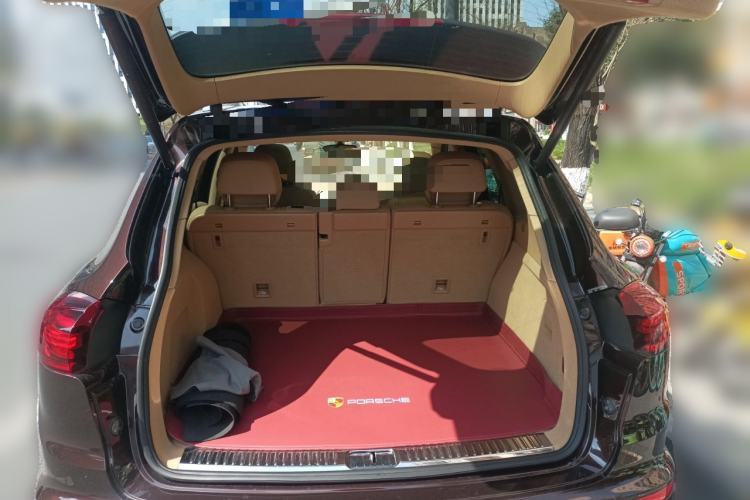 Used Porsche Cayenne E-Hybrid 2015 Cayenne S E-Hybrid 3.0T Trunk