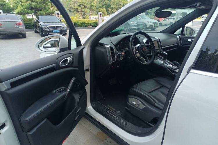 Used Porsche Cayenne E-Hybrid 2015 Cayenne S E-Hybrid 3.0T Driver Seat