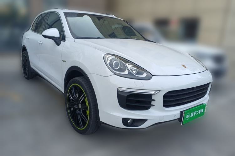 Used Porsche Cayenne E-Hybrid 2015 Cayenne S E-Hybrid 3.0T Front Right 45 Deg