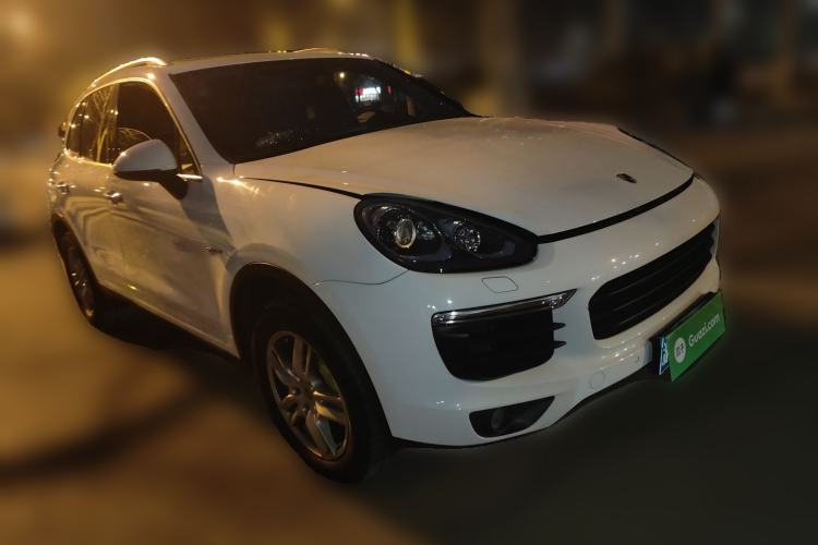 Used Porsche Cayenne E-Hybrid 2015 Cayenne S E-Hybrid 3.0T Front Right 45 Deg