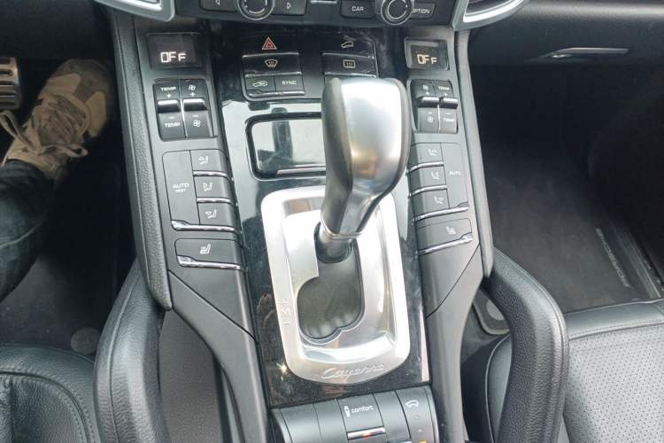 Used Porsche Cayenne E-Hybrid 2015 Cayenne S E-Hybrid 3.0T Gear Lever