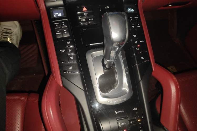 Used Porsche Cayenne E-Hybrid 2015 Cayenne S E-Hybrid 3.0T Gear Lever