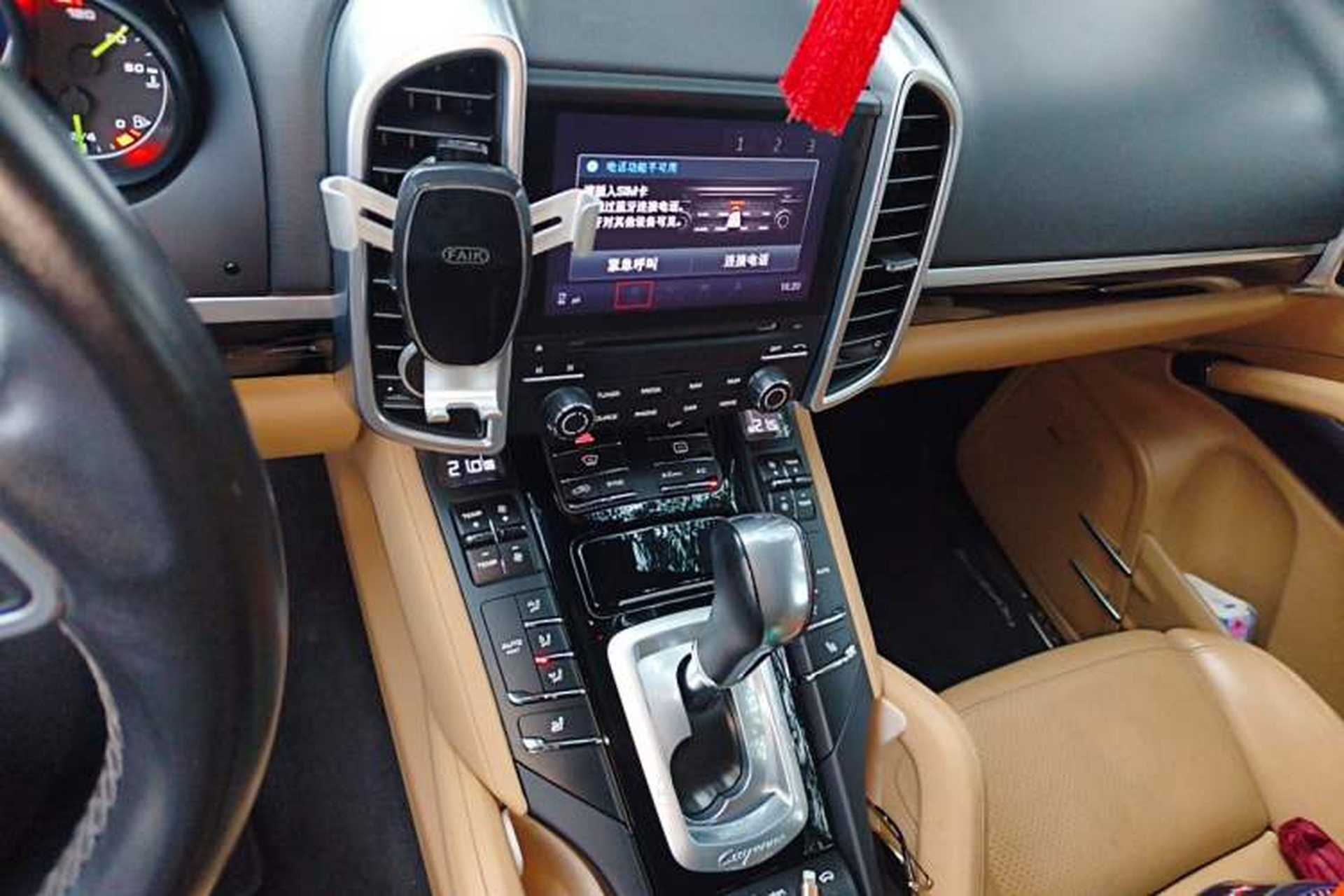 Used Porsche Cayenne E-Hybrid 2016 Cayenne S E-Hybrid 3.0T Audio And AC Panel