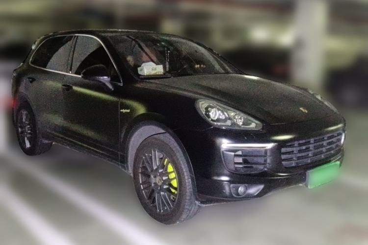 Used Porsche Cayenne E-Hybrid 2016 Cayenne S E-Hybrid 3.0T Front Right 45 Deg