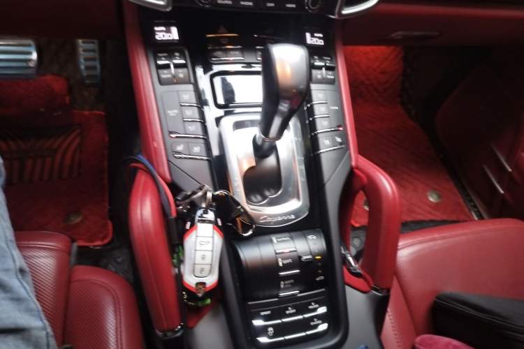 Used Porsche Cayenne E-Hybrid 2016 Cayenne S E-Hybrid 3.0T Gear Lever