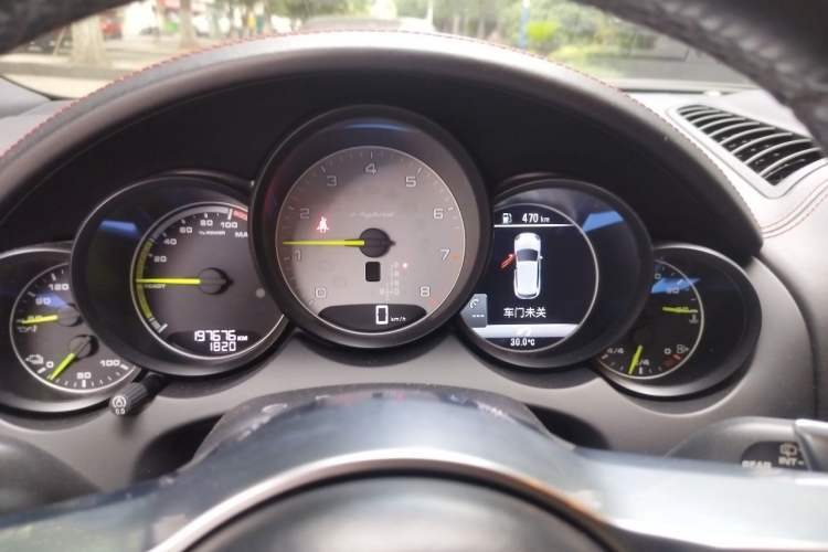 Used Porsche Cayenne E-Hybrid 2016 Cayenne S E-Hybrid 3.0T Instrument Cluster