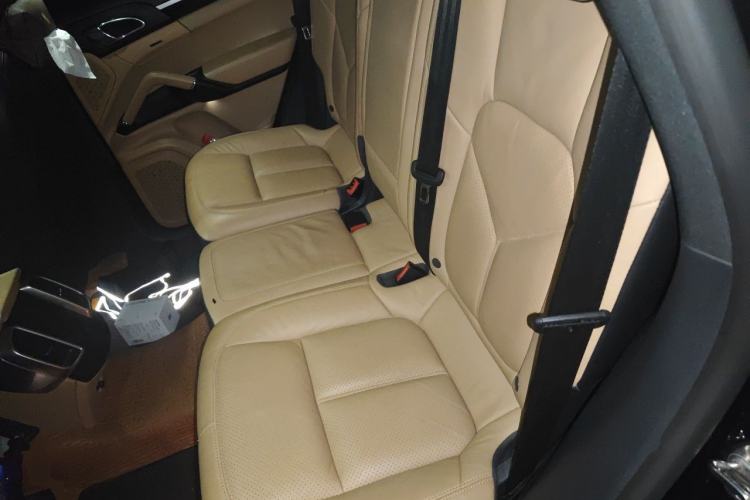 Used Porsche Cayenne E-Hybrid 2016 Cayenne S E-Hybrid 3.0T Left Rear Seat