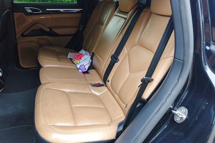 Used Porsche Cayenne E-Hybrid 2016 Cayenne S E-Hybrid 3.0T Left Rear Seat