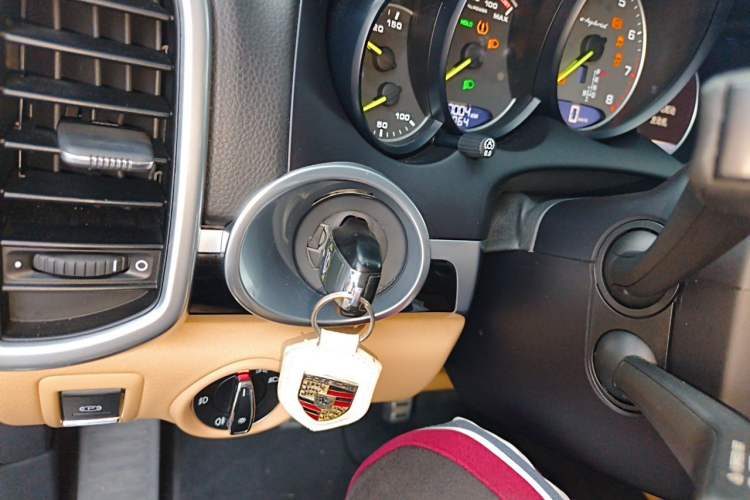 Used Porsche Cayenne E-Hybrid 2016 Cayenne S E-Hybrid 3.0T Vehicle Key