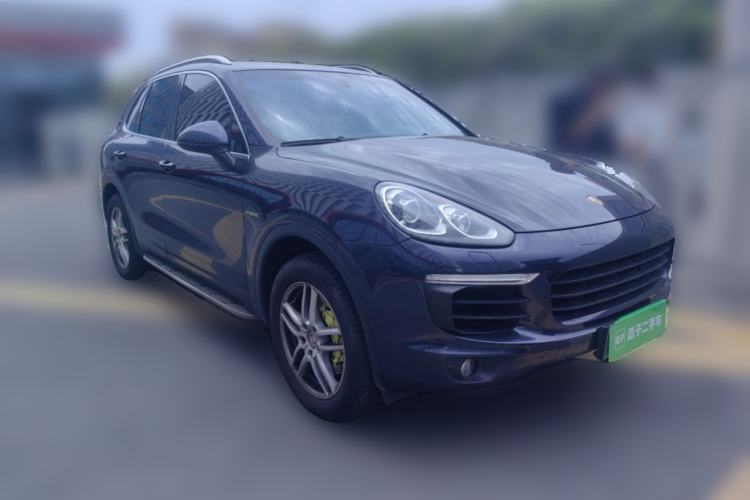 Used Porsche Cayenne E-Hybrid 2016 Cayenne S E-Hybrid 3.0T Front Right 45 Deg