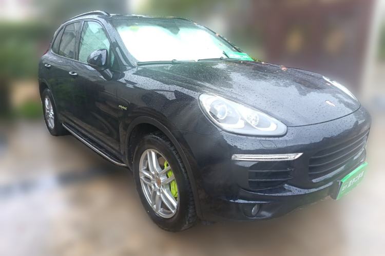 Used Porsche Cayenne E-Hybrid 2016 Cayenne S E-Hybrid 3.0T Front Right 45 Deg
