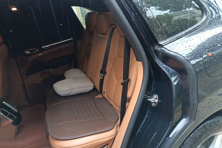 Used Porsche Cayenne E-Hybrid 2016 Cayenne S E-Hybrid 3.0T Left Rear Seat