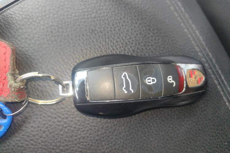 Used Porsche Cayenne E-Hybrid 2016 Cayenne S E-Hybrid 3.0T Vehicle Key