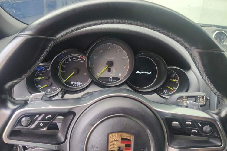 Used Porsche Cayenne E-Hybrid 2016 Cayenne S E-Hybrid 3.0T Instrument Cluster