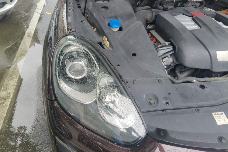 Used Porsche Cayenne E-Hybrid 2016 Cayenne S E-Hybrid 3.0T Right Front Headlight