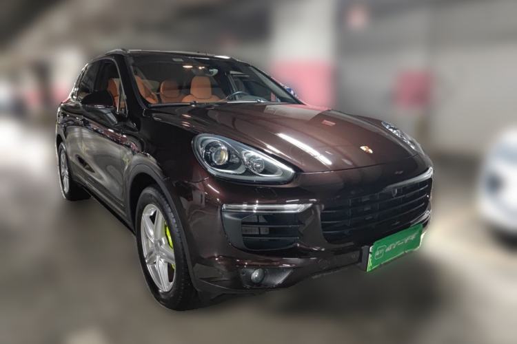 Used Porsche Cayenne E-Hybrid 2016 Cayenne S E-Hybrid 3.0T Front Right 45 Deg
