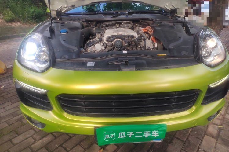 Used Porsche Cayenne E-Hybrid 2016 Cayenne S E-Hybrid 3.0T Engine Bay