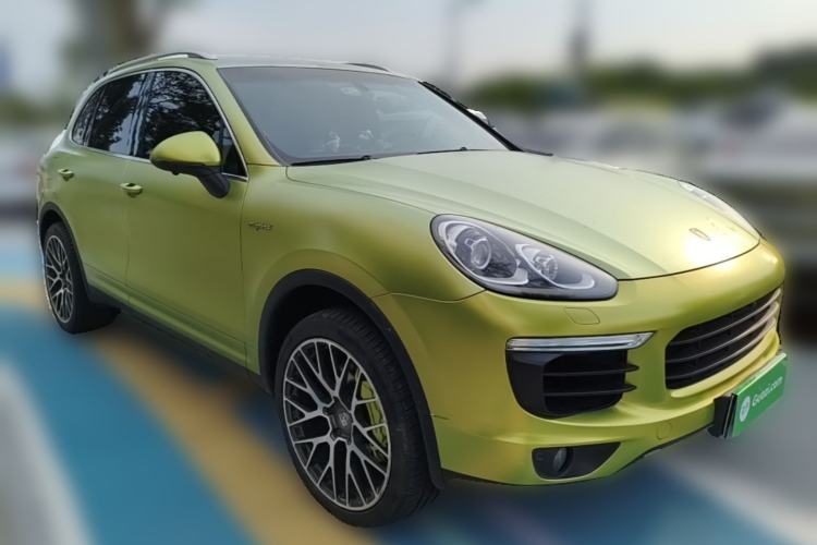 Used Porsche Cayenne E-Hybrid 2016 Cayenne S E-Hybrid 3.0T Front Right 45 Deg