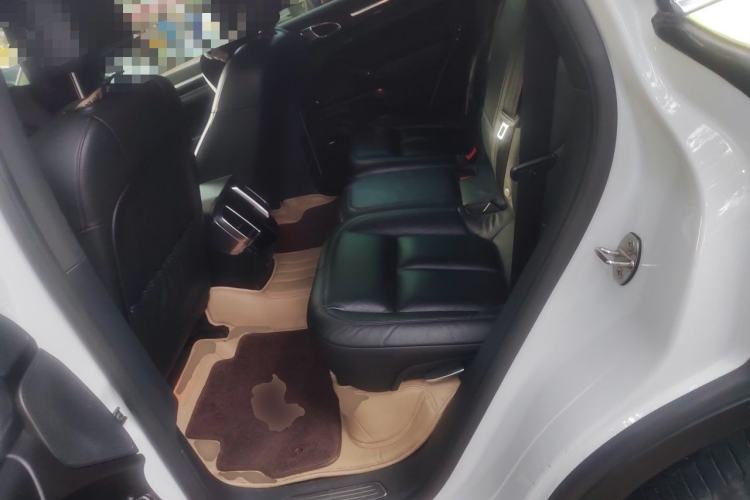 Used Porsche Cayenne E-Hybrid 2016 Cayenne S E-Hybrid 3.0T Left Rear Seat