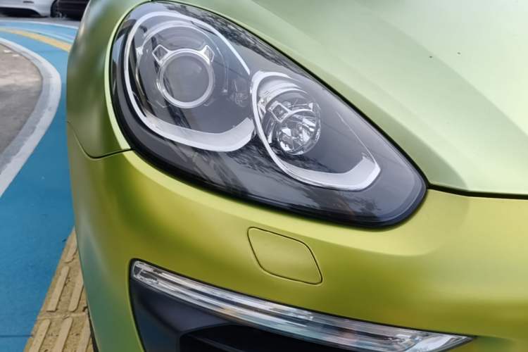Used Porsche Cayenne E-Hybrid 2016 Cayenne S E-Hybrid 3.0T Right Front Headlight