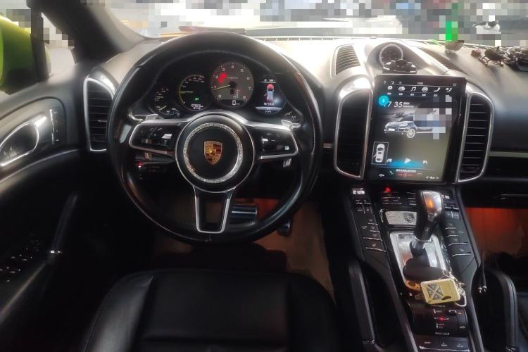 Used Porsche Cayenne E-Hybrid 2016 Cayenne S E-Hybrid 3.0T Steering Wheel