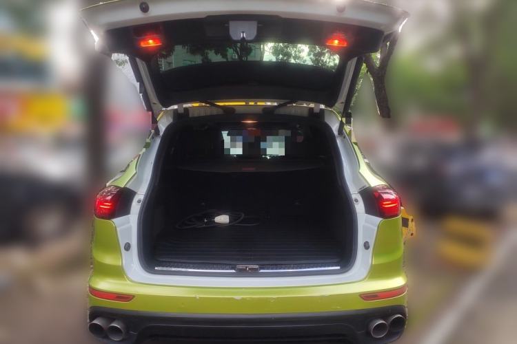 Used Porsche Cayenne E-Hybrid 2016 Cayenne S E-Hybrid 3.0T Trunk