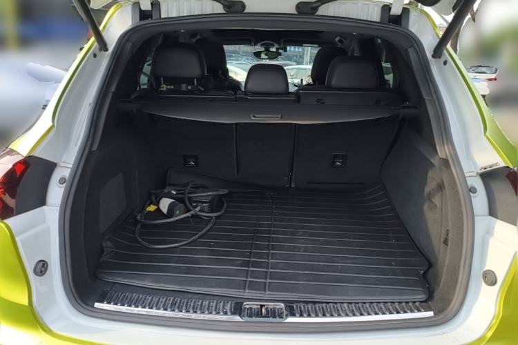 Used Porsche Cayenne E-Hybrid 2016 Cayenne S E-Hybrid 3.0T Trunk