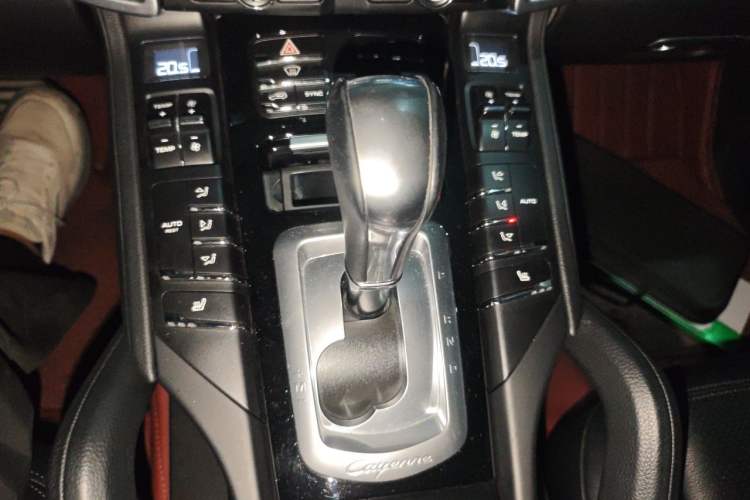 Used Porsche Cayenne E-Hybrid 2016 Cayenne S E-Hybrid 3.0T Gear Lever