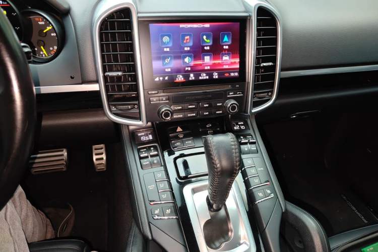 Used Porsche Cayenne E-Hybrid 2016 Cayenne S E-Hybrid 3.0T Audio And AC Panel