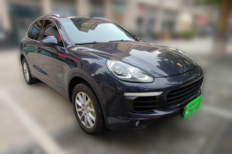 Used Porsche Cayenne E-Hybrid 2016 Cayenne S E-Hybrid 3.0T Front Right 45 Deg