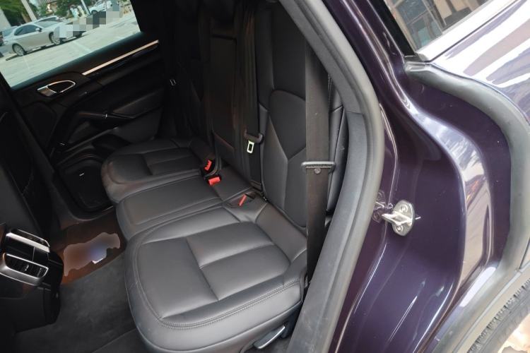 Used Porsche Cayenne E-Hybrid 2016 Cayenne S E-Hybrid 3.0T Left Rear Seat