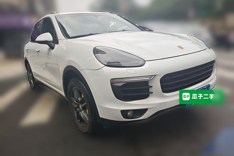 Used Porsche Cayenne E-Hybrid 2016 Cayenne S E-Hybrid 3.0T Front Right 45 Deg