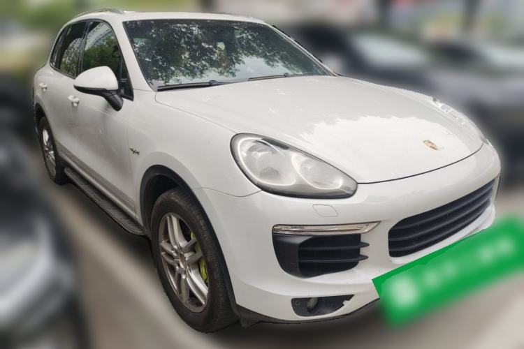 Used Porsche Cayenne E-Hybrid 2016 Cayenne S E-Hybrid 3.0T Front Right 45 Deg