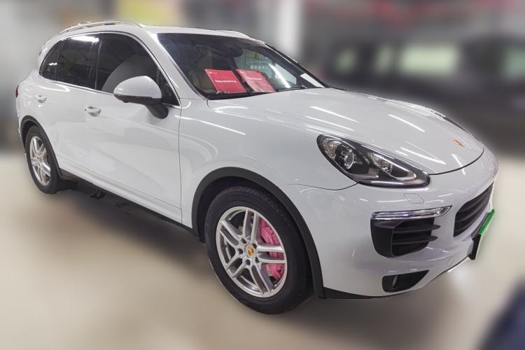 Used Porsche Cayenne E-Hybrid 2016 Cayenne S E-Hybrid 3.0T Front Right 45 Deg