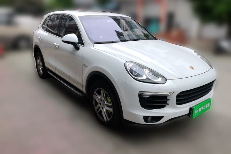 Used Porsche Cayenne E-Hybrid 2016 Cayenne S E-Hybrid 3.0T Front Right 45 Deg
