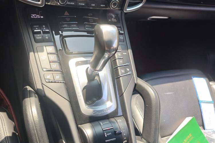 Used Porsche Cayenne E-Hybrid 2016 Cayenne S E-Hybrid 3.0T Gear Lever