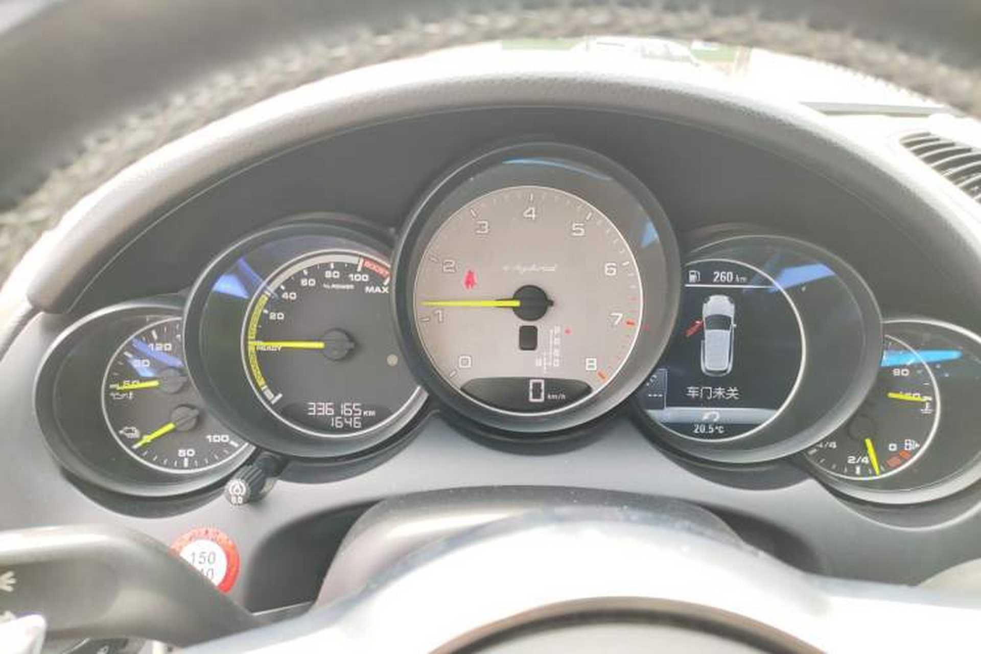 Used Porsche Cayenne E-Hybrid 2016 Cayenne S E-Hybrid 3.0T Instrument Cluster