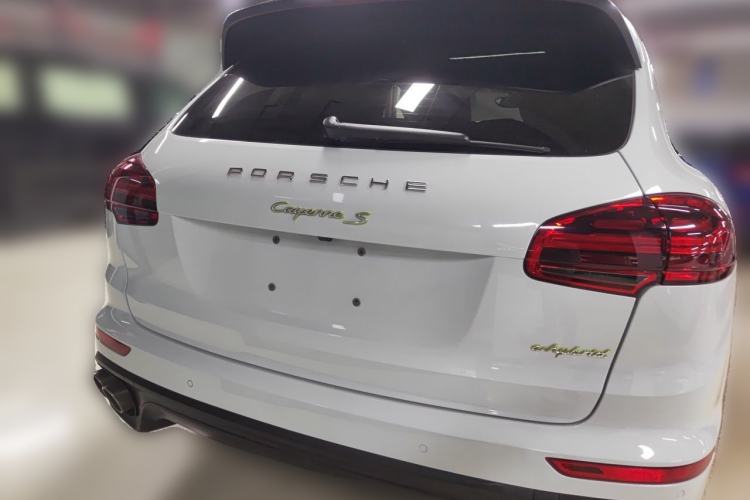 Used Porsche Cayenne E-Hybrid 2016 Cayenne S E-Hybrid 3.0T Rear
