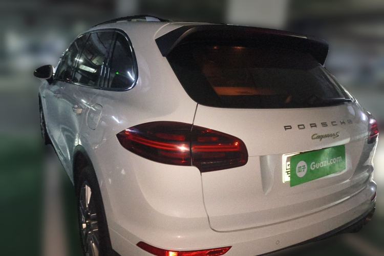 Used Porsche Cayenne E-Hybrid 2016 Cayenne S E-Hybrid 3.0T Rear Left 45 Deg