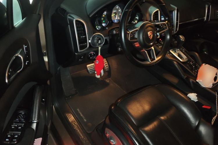 Used Porsche Cayenne E-Hybrid 2016 Cayenne S E-Hybrid 3.0T Driver Seat
