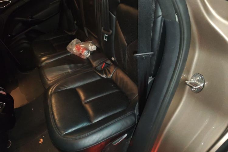 Used Porsche Cayenne E-Hybrid 2016 Cayenne S E-Hybrid 3.0T Left Rear Seat