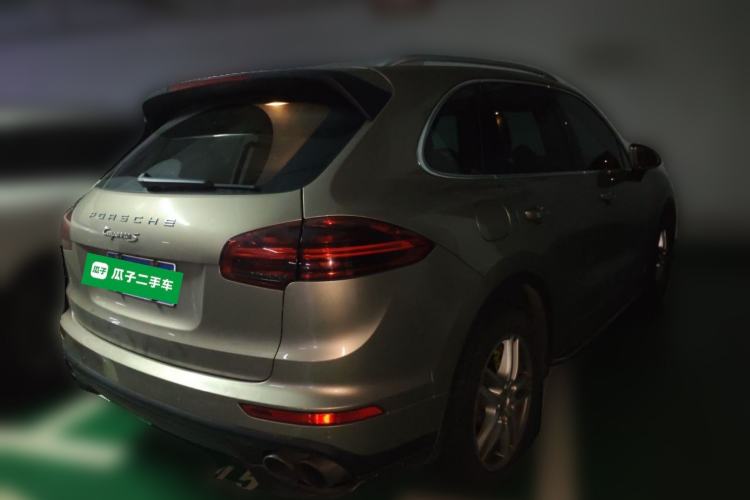 Used Porsche Cayenne E-Hybrid 2016 Cayenne S E-Hybrid 3.0T Rear Right 45 Deg