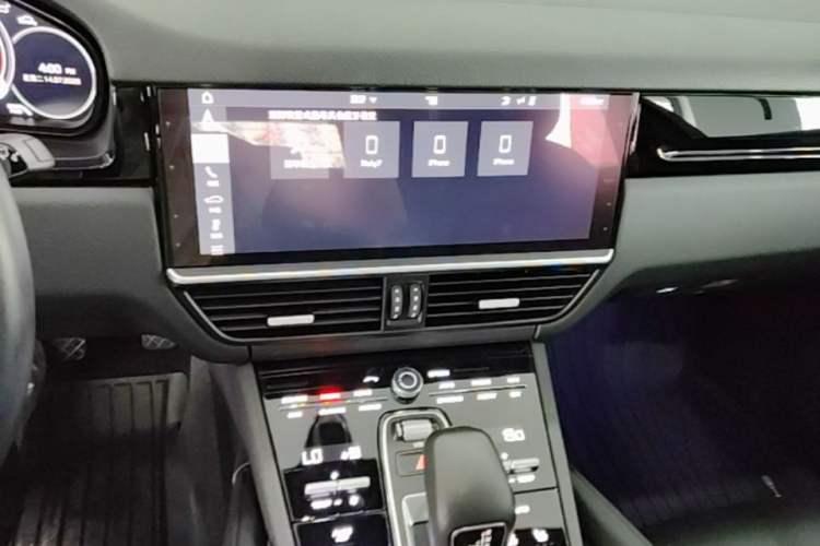 Used Porsche Cayenne E-Hybrid 2019 Cayenne E-Hybrid 2.0T Audio And AC Panel