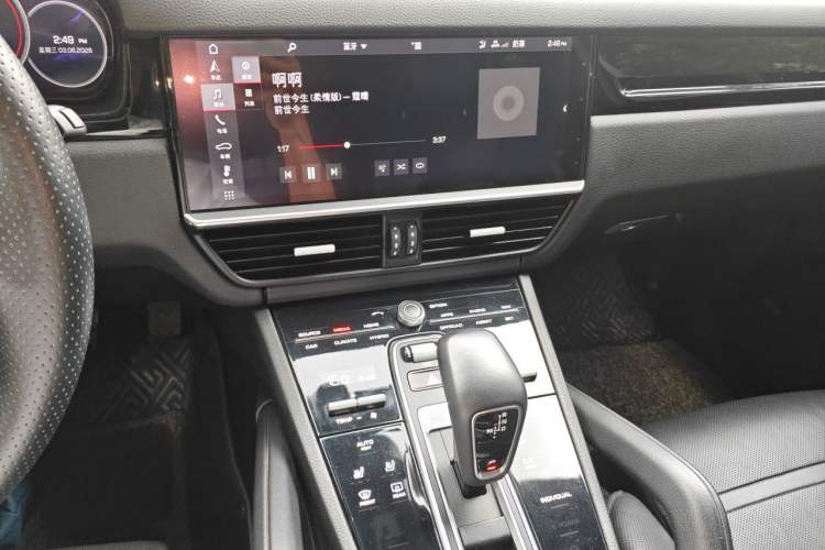 Used Porsche Cayenne E-Hybrid 2019 Cayenne E-Hybrid 2.0T Audio And AC Panel