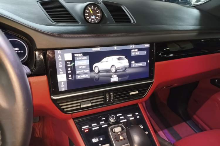 Used Porsche Cayenne E-Hybrid 2019 Cayenne E-Hybrid 2.0T Audio And AC Panel
