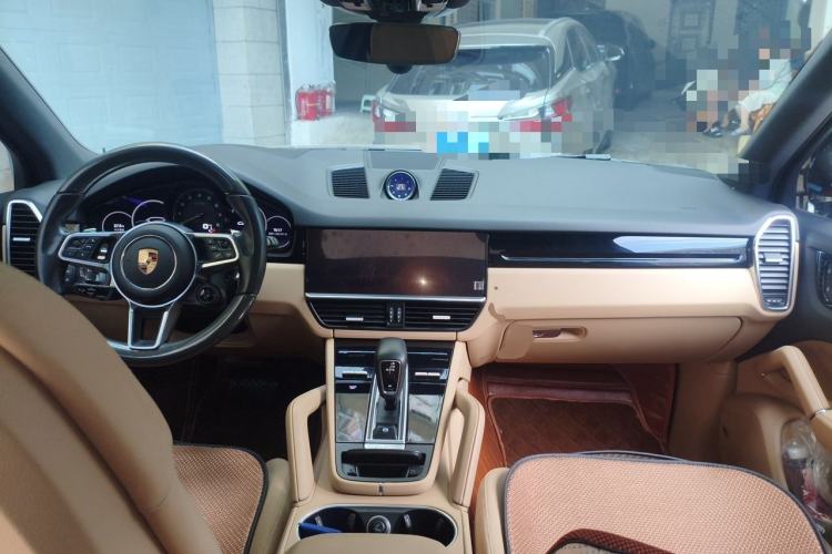 Used Porsche Cayenne E-Hybrid 2019 Cayenne E-Hybrid 2.0T Center Console