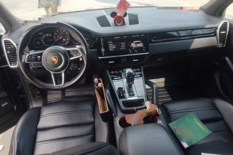 Used Porsche Cayenne E-Hybrid 2019 Cayenne E-Hybrid 2.0T Center Console