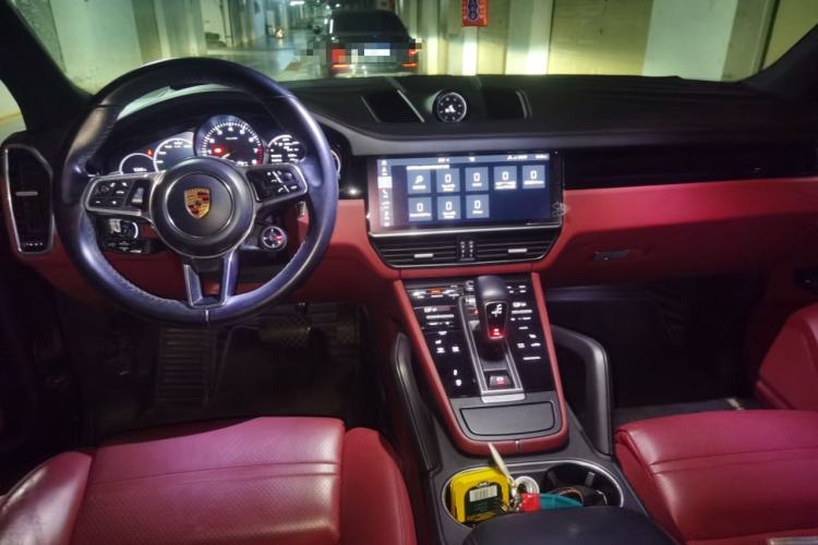 Used Porsche Cayenne E-Hybrid 2019 Cayenne E-Hybrid 2.0T Center Console
