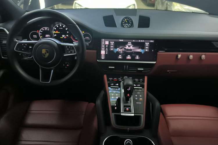 Used Porsche Cayenne E-Hybrid 2019 Cayenne E-Hybrid 2.0T Center Console