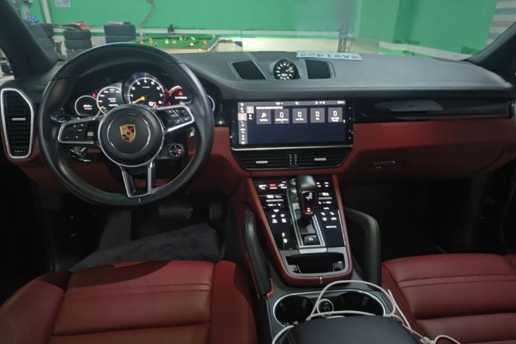 Used Porsche Cayenne E-Hybrid 2019 Cayenne E-Hybrid 2.0T Center Console